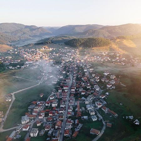 Къща За Гости "Люнгови" Zmeitsa Exterior photo